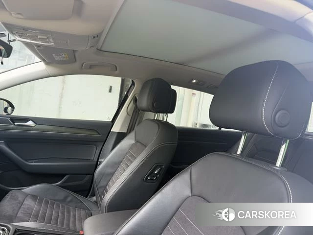 Volkswagen Magotan id 4264654 из Китая 18