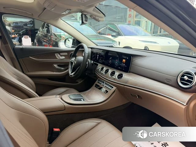 Mercedes-Benz E-class id 4264833 из Китая 15