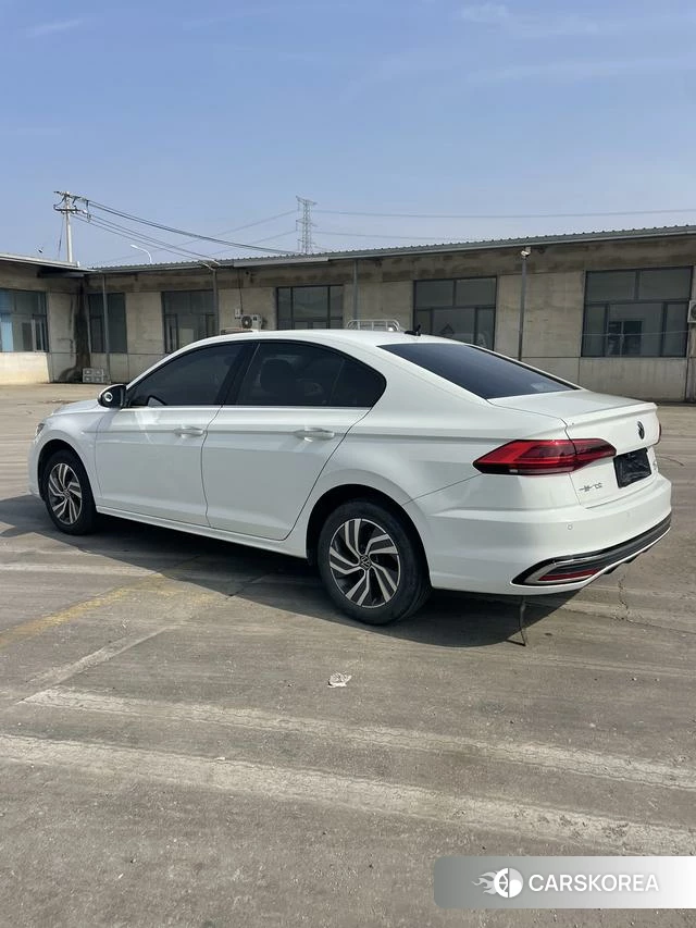 Volkswagen Bora id 4368208 из Китая 7
