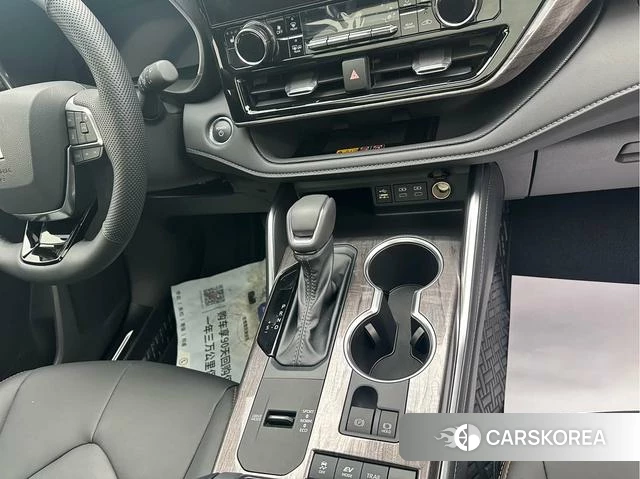 Toyota Crown Lufang id 4279001 из Китая 13