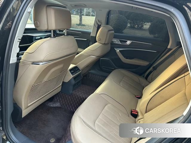 Audi A6L id 4259368 из Китая 23
