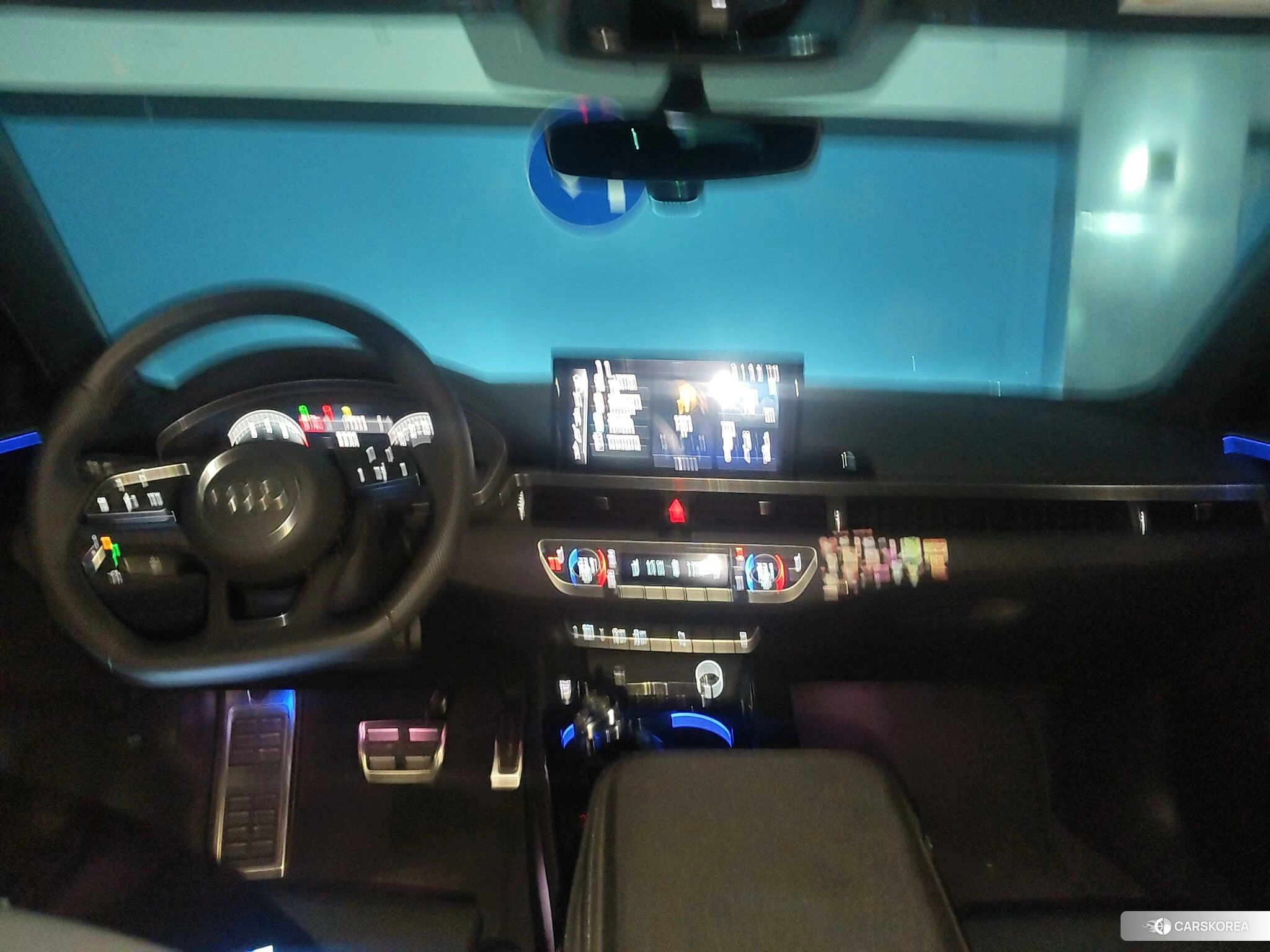 Audi A4L id 4486405 из Китая 18