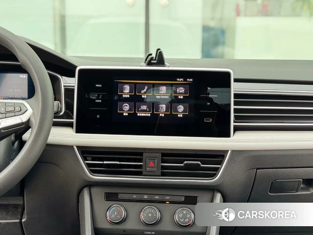 Volkswagen Tiguan L id 4208576 из Китая 17