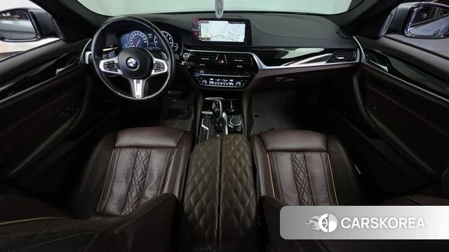 BMW 5 Series (G30) id 4865546 из Кореи 17