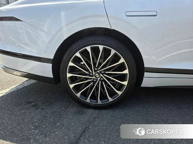 Hyundai Grandeur Hybrid (GN7) id 3934157 из Кореи 16