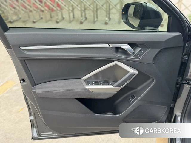 Audi Q3 id 4263929 из Китая 21
