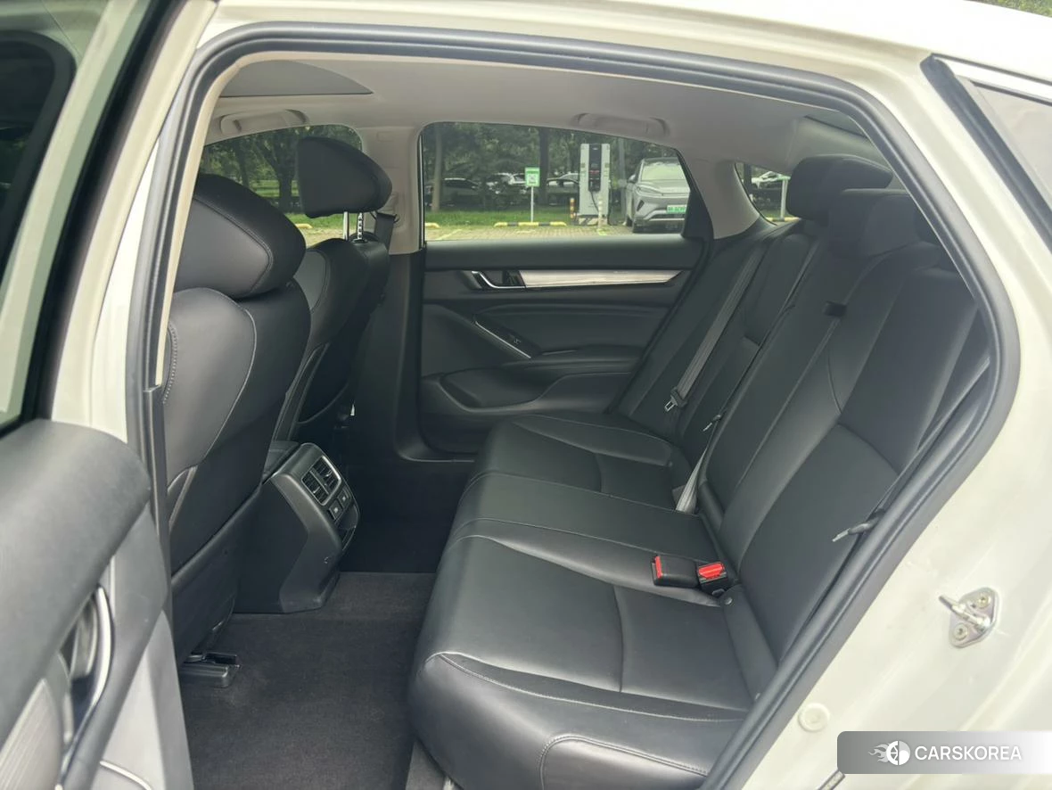 Honda Accord id 4493266 из Китая 7