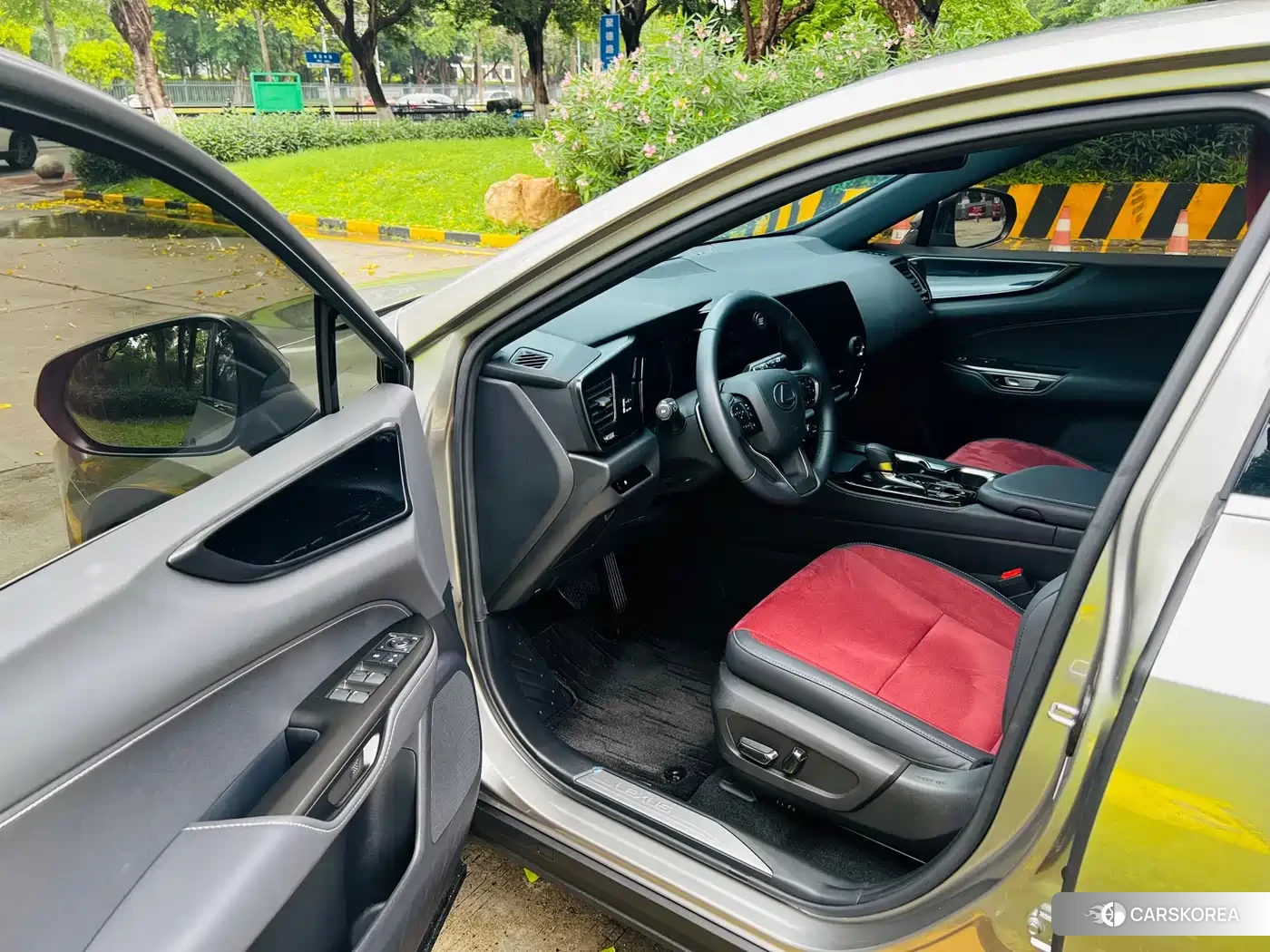 Lexus NX id 4548261 из Китая 19