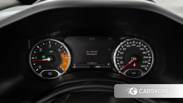 Jeep Renegade id 3917205 из Кореи 17