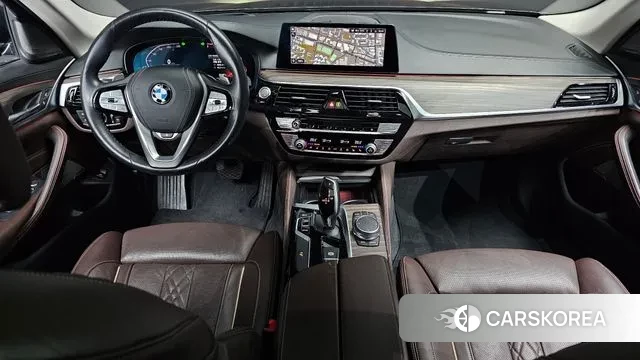 BMW 5 Series (G30) id 3489056 из Кореи 17