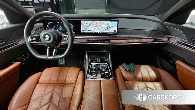 BMW 7 Series (G70) id 4541000 из Кореи 28