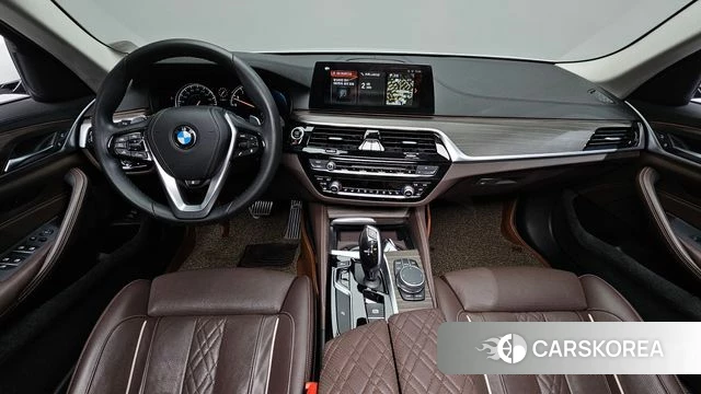 BMW 5 Series (G30) id 4403491 из Кореи 33