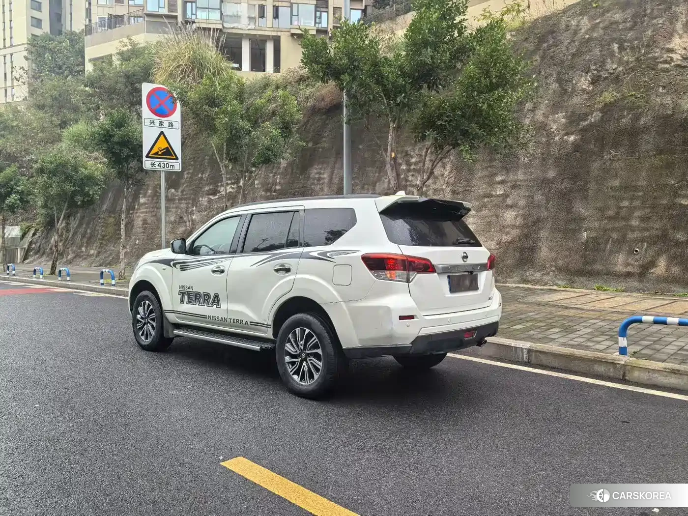 Nissan Terra id 4554062 из Китая 7