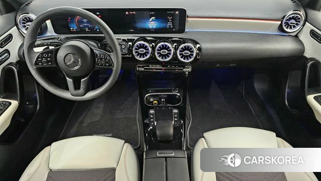 Mercedes-Benz A-Class W177 id 3885636 из Кореи 17