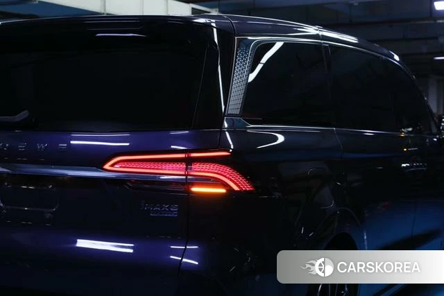 Roewe iMAX8 id 4208388 из Китая 18