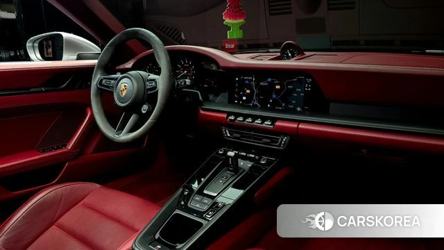 Porsche 911(992) id 4608021 из Кореи 27