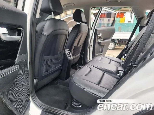 Kia The New Niro id 2950798 из Кореи 17