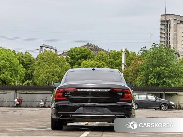 Volvo S90 id 4209626 из Китая 14