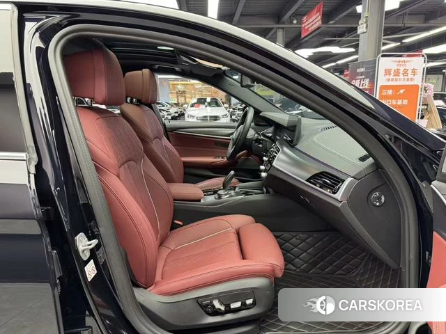 BMW 5 series PHEV id 4261179 из Китая 7