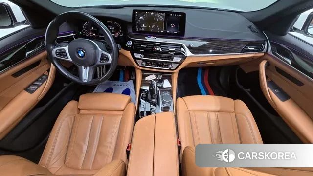 BMW 5 Series (G30) id 3416956 из Кореи 17