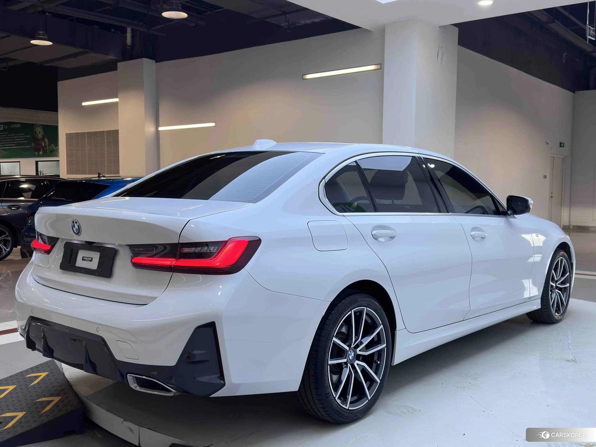 BMW 3 series id 4455182 из Китая 20