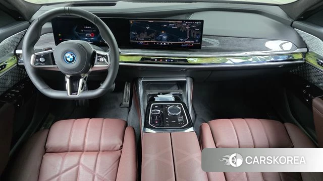 BMW i7 (G70) id 3864017 из Кореи 17
