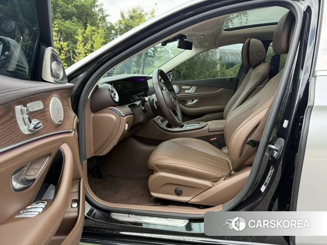 Mercedes-Benz E-class PHEV id 4367561 из Китая 9