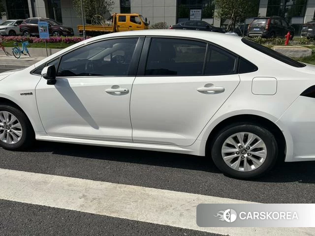 Toyota Corolla id 4260918 из Китая 15
