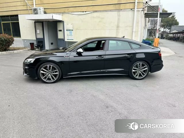 Audi S5 id 4277792 из Китая 8