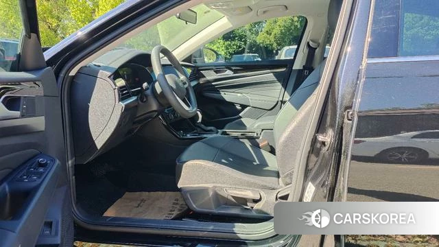 Volkswagen Passat id 4297361 из Китая 11