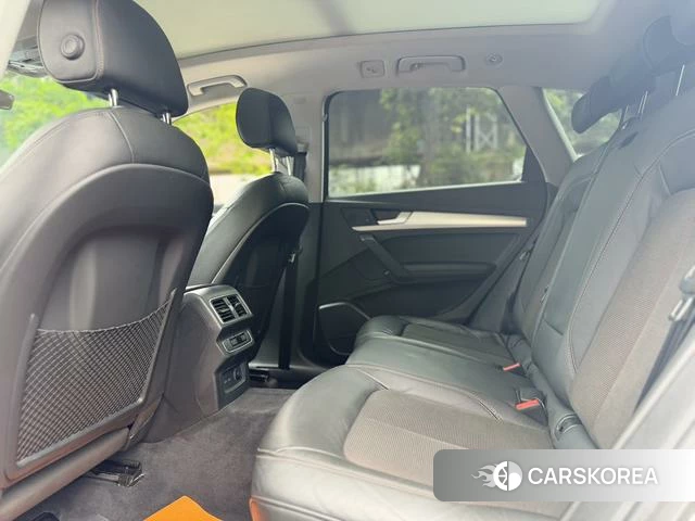Audi Q5L id 4348340 из Китая 7