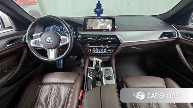 BMW 5 Series (G30) id 4615158 из Кореи 17