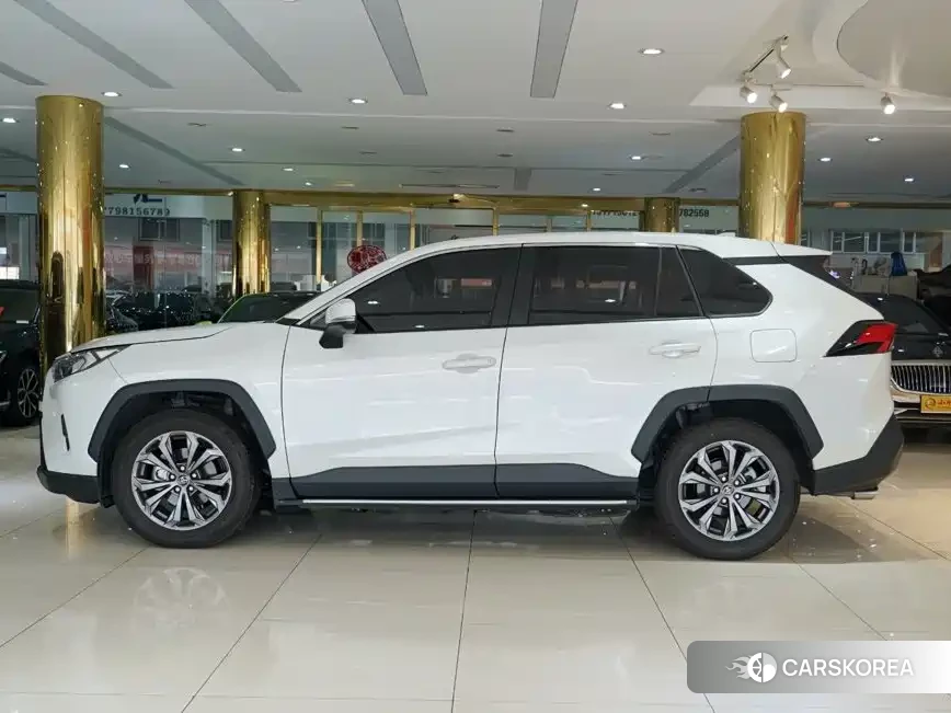 Toyota RAV4 id 4654447 из Китая 15