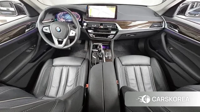 BMW 5 Series (G30) id 3758473 из Кореи 17