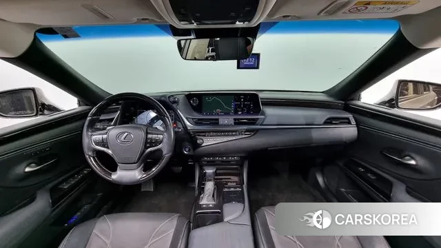 Lexus ES300h 7th generation id 3044868 из Кореи 17