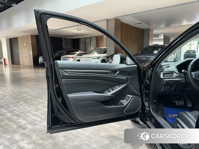 Honda Accord id 4276693 из Китая 30