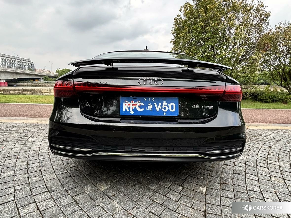 Audi A7 id 4419137 из Китая 10