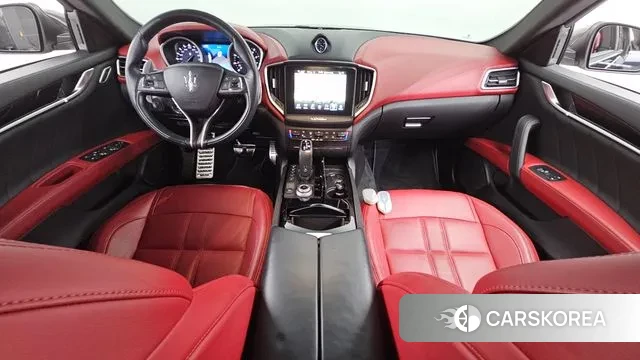 Maserati Ghibli id 3095744 из Кореи 17