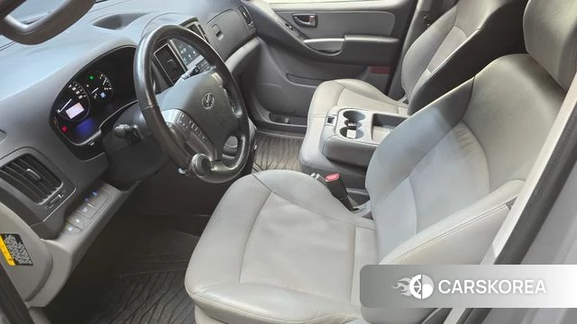 Hyundai The New Grand Starex id 4187512 из Кореи 27