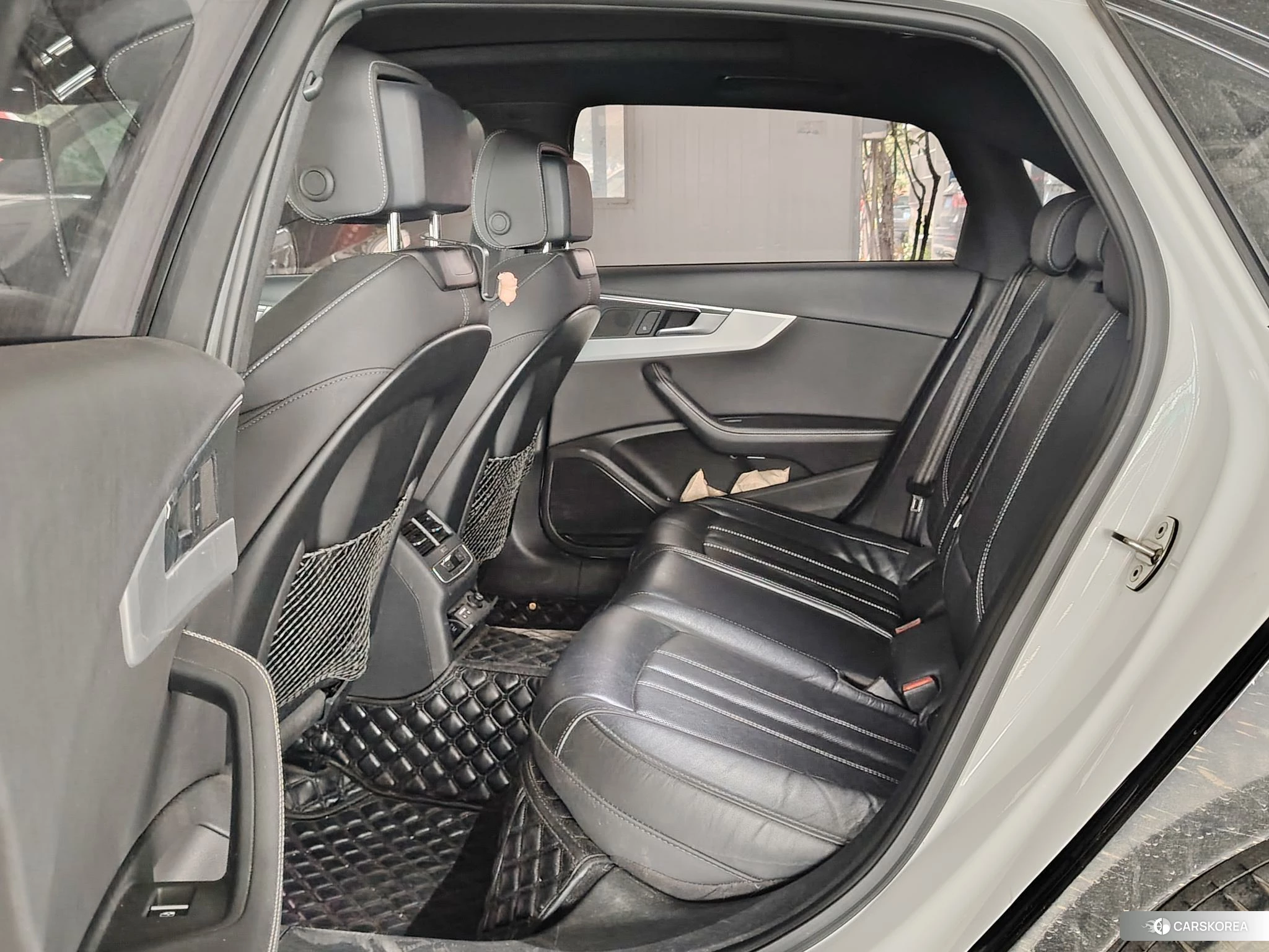 Audi A4L id 4492914 из Китая 8