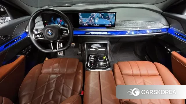 BMW 7 Series (G70) id 3544787 из Кореи 17