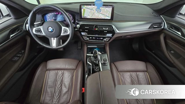 BMW 5 Series (G30) id 4463055 из Кореи 17