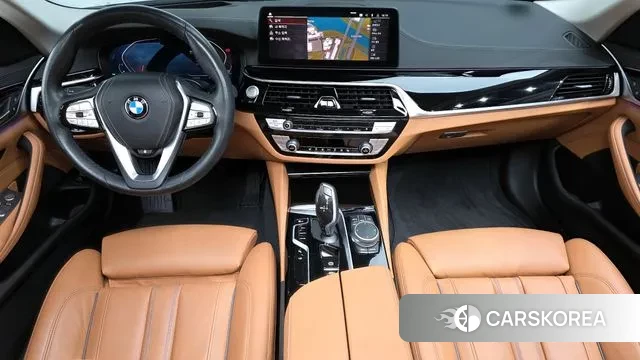 BMW 5 Series (G30) id 3089091 из Кореи 17