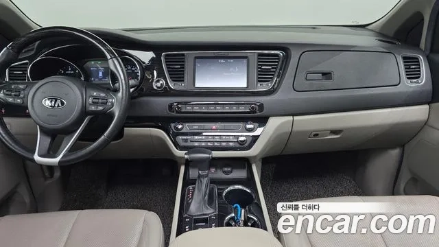 Kia The New Carnival id 2928375 из Кореи 17