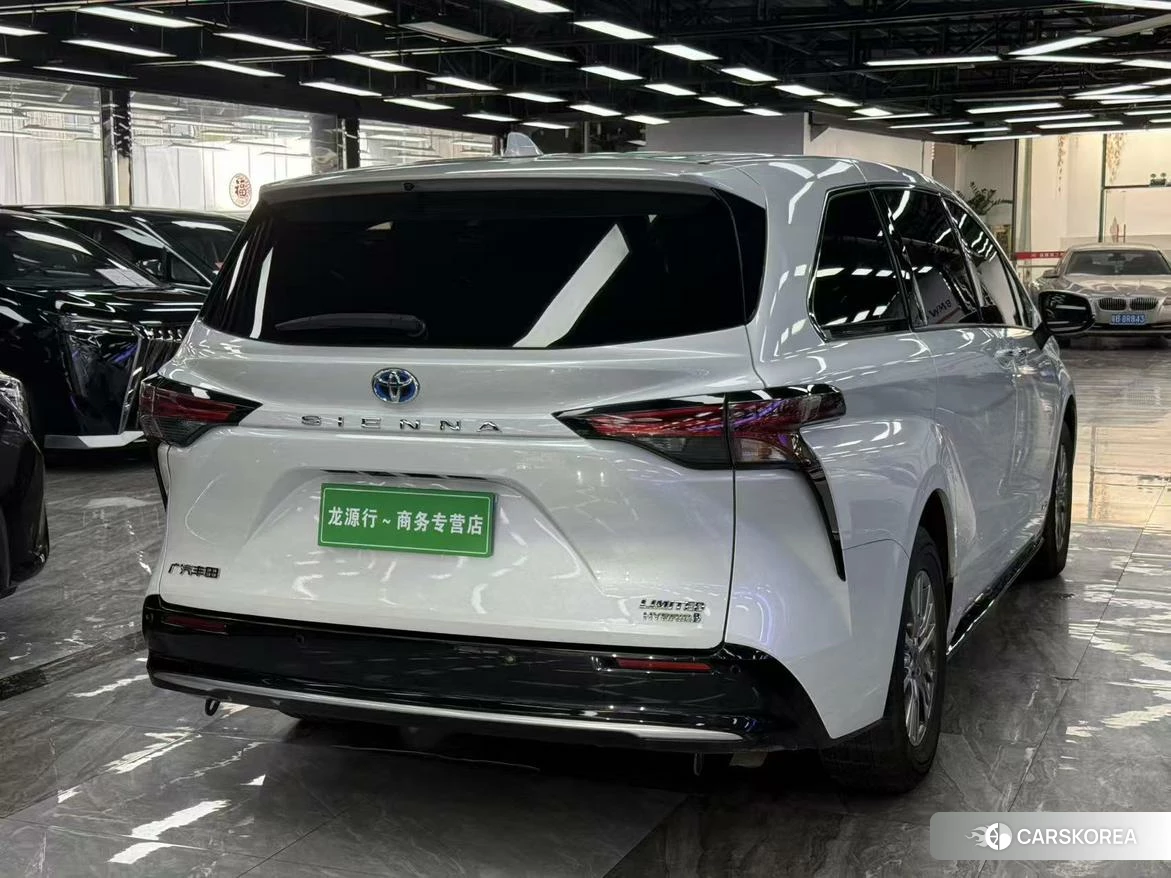 Toyota Saina id 4485491 из Китая 9