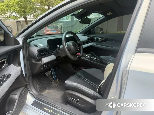 GAC Trumpchi Shadow Leopard id 4213789 из Китая 9