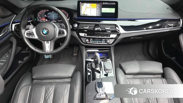 BMW 5 Series (G30) id 4528585 из Кореи 17