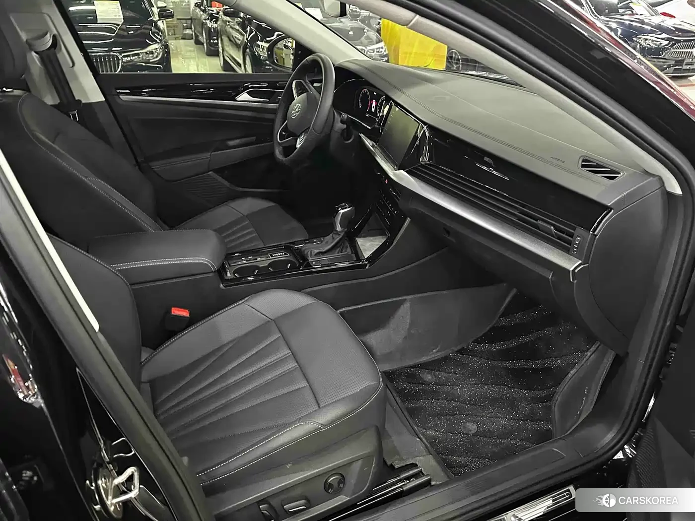 Volkswagen Passat id 4653762 из Китая 20