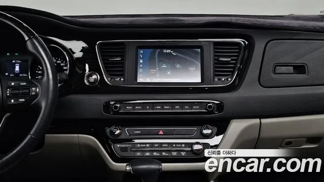 Kia The New Carnival id 2762250 из Кореи 17