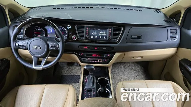 Kia The New Carnival id 2418170 из Кореи 17